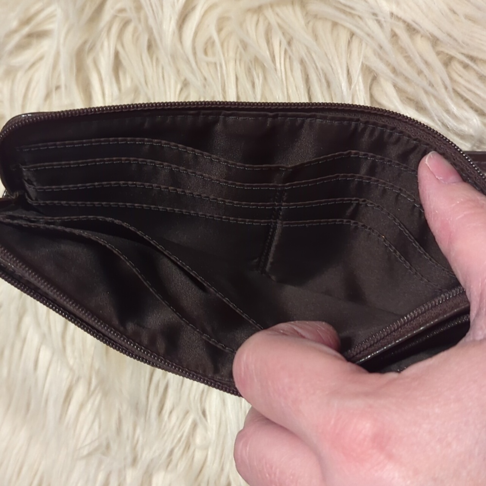 Coach khaki/mahogany double zip wallet - Picture 10 of 10